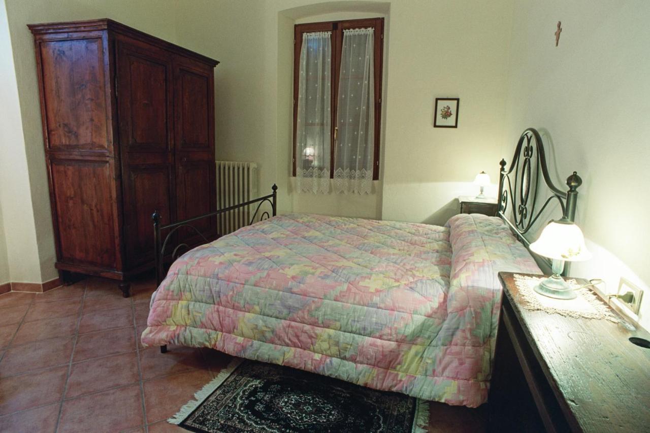 Agriturismo Monte Acuto أمبيرتيدي الغرفة الصورة