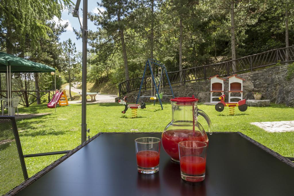 Agriturismo Monte Acuto أمبيرتيدي المظهر الخارجي الصورة