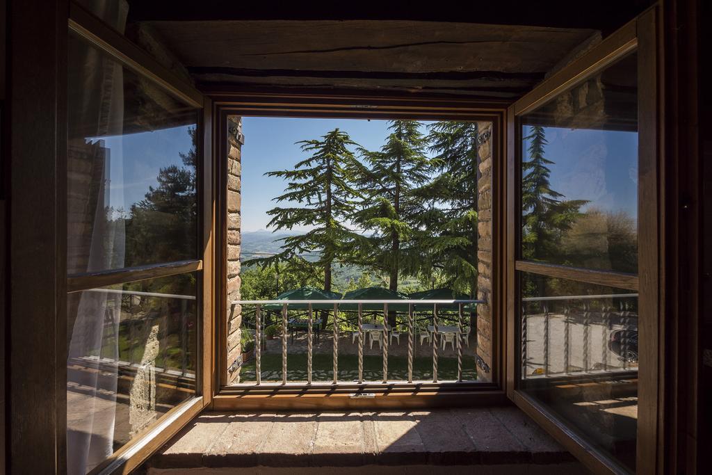 Agriturismo Monte Acuto أمبيرتيدي المظهر الخارجي الصورة