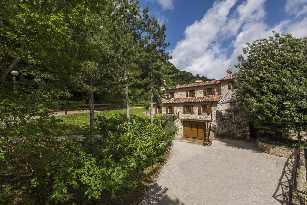 Agriturismo Monte Acuto أمبيرتيدي المظهر الخارجي الصورة
