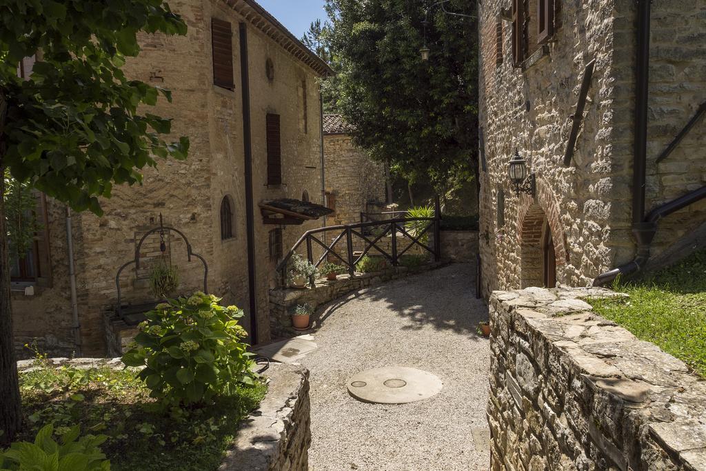 Agriturismo Monte Acuto أمبيرتيدي الغرفة الصورة