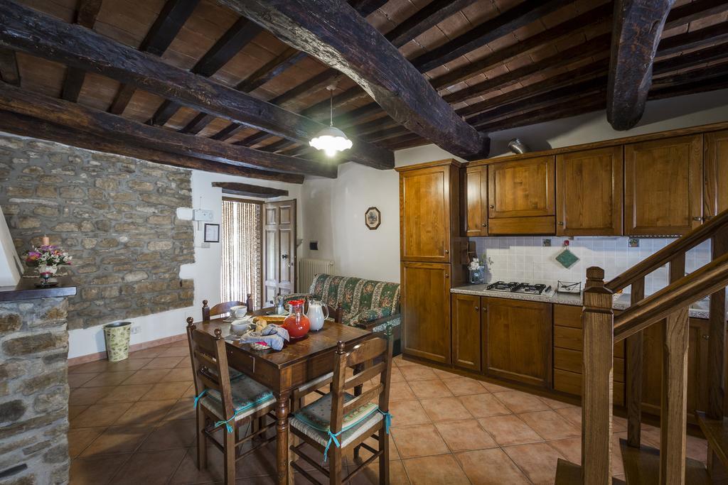 Agriturismo Monte Acuto أمبيرتيدي الغرفة الصورة