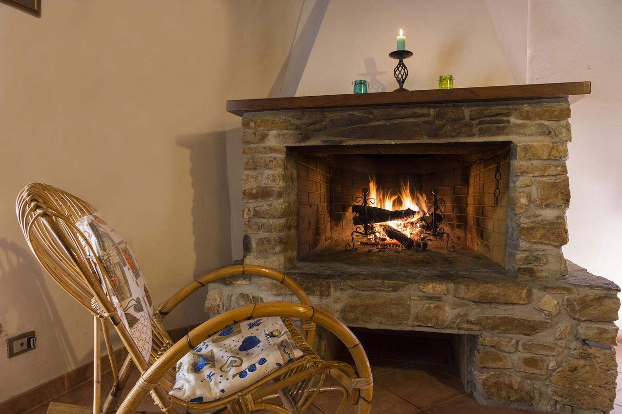 Agriturismo Monte Acuto أمبيرتيدي المظهر الخارجي الصورة